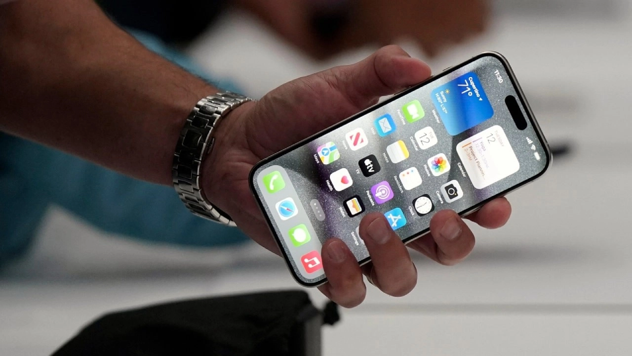 iPhone Pro will look like Max: The new iPhone 16s will look like this!