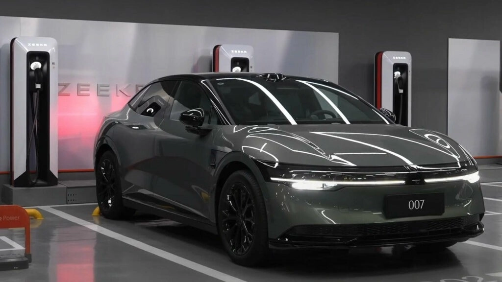 Here is the world`s fastest charging electric car!