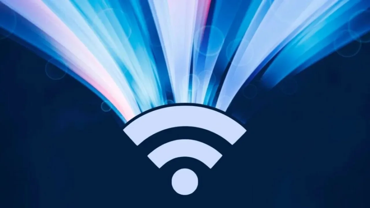 Is your smart TV turning on and off by itself? Here`s the solution