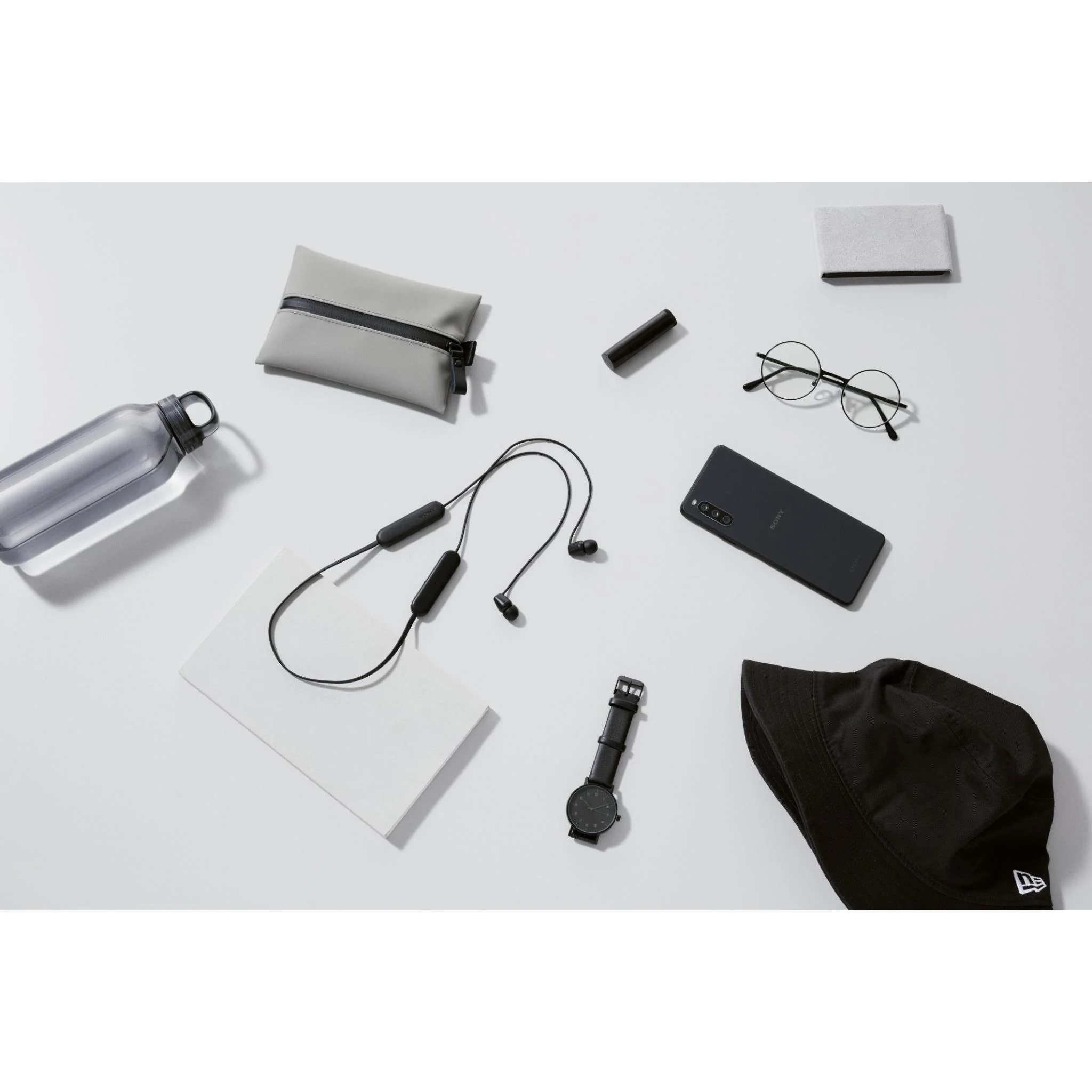 Внутриканальные наушники Sony WI-C100, Чёрные (WI-C100/BZE)